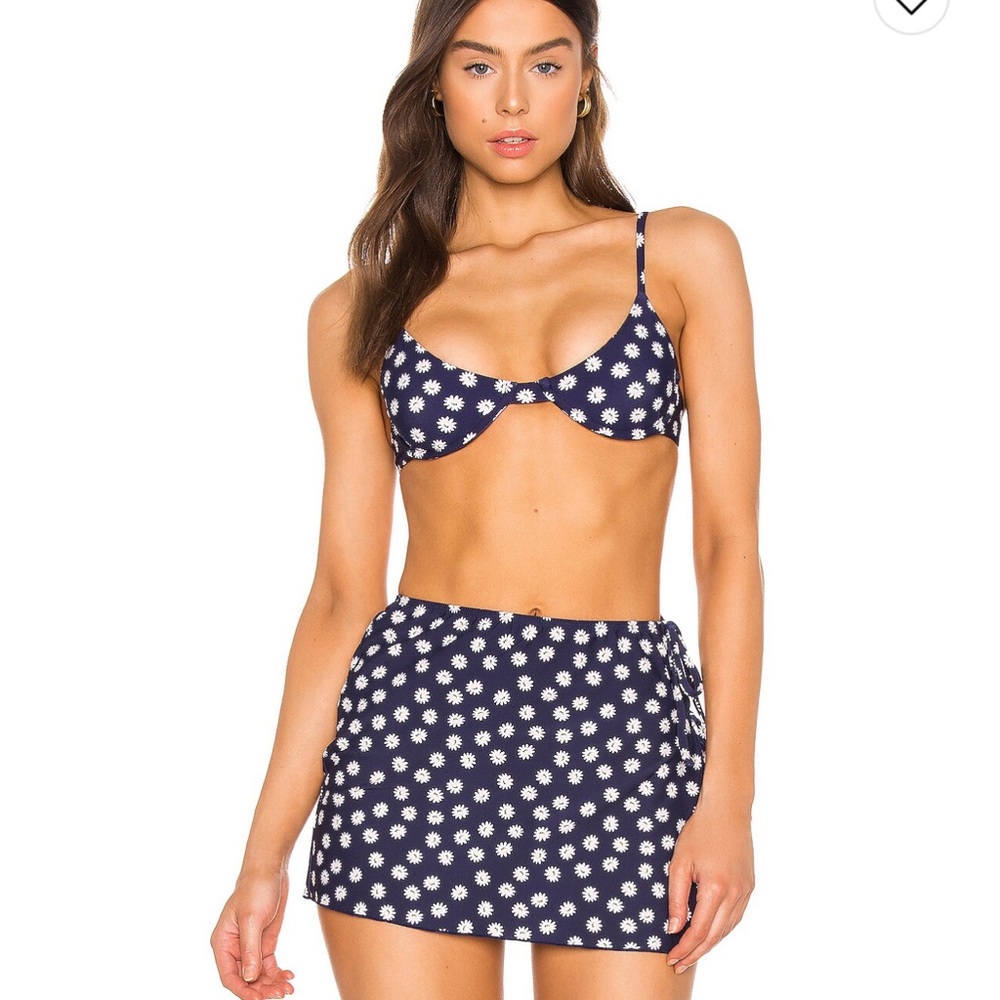 VDM - Livinia Bikini Set in Navy Daisy